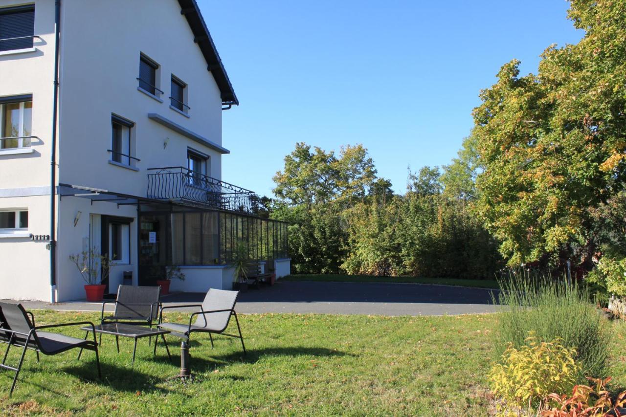 Hippolits Apartment Chatel-Guyon Exterior photo